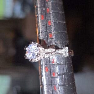 Elegant Silver Women's Ring